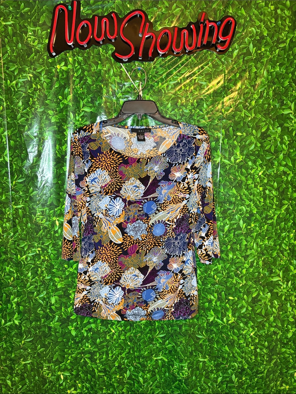 Grace Floral Print 3/4-Sleeve Top in Multicolor